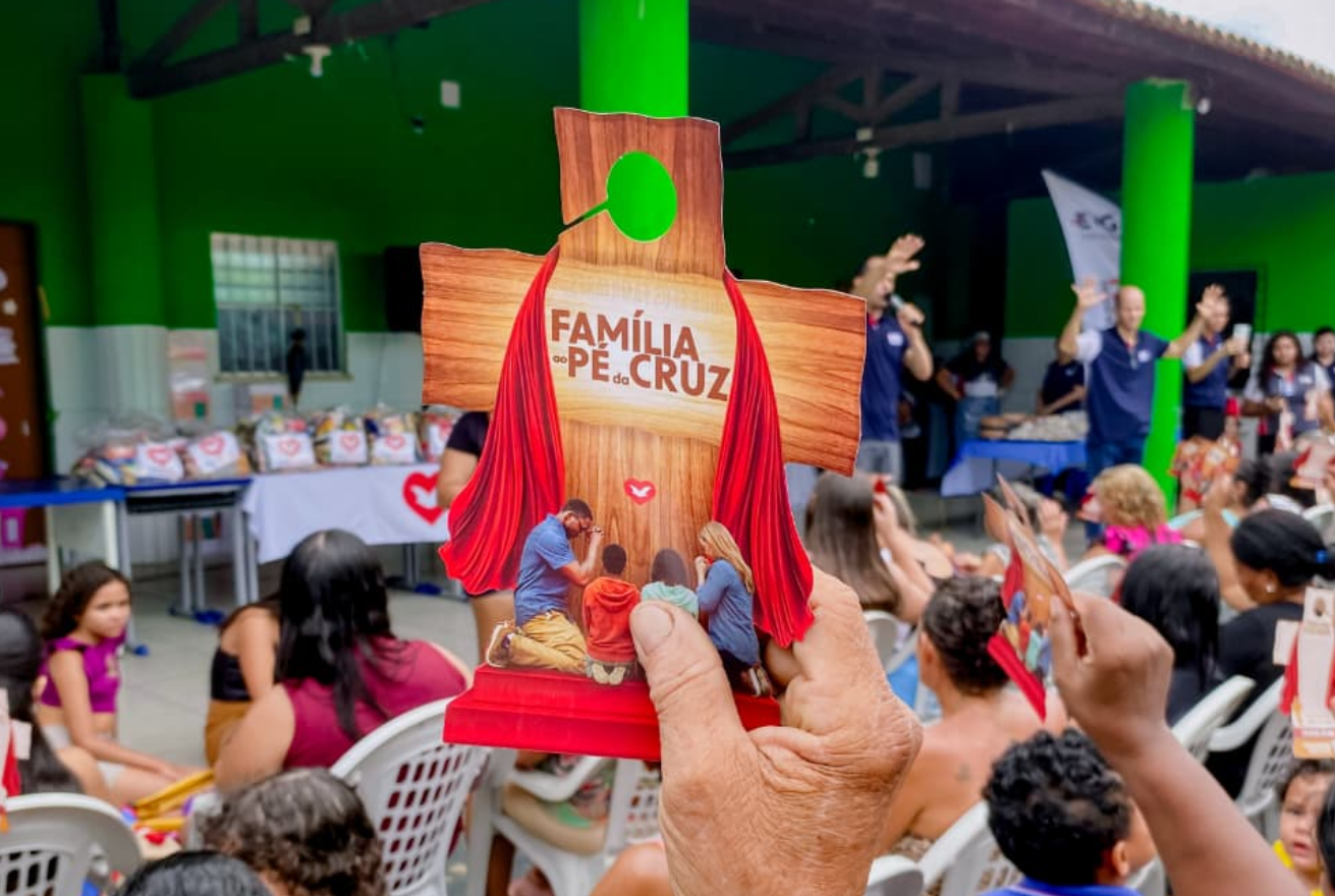 Unisocial promove ação social em Caucaia (CE) com doação de Bíblias