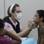 Ação especial proporciona refeições e cuidados estéticos para famílias de abrigos